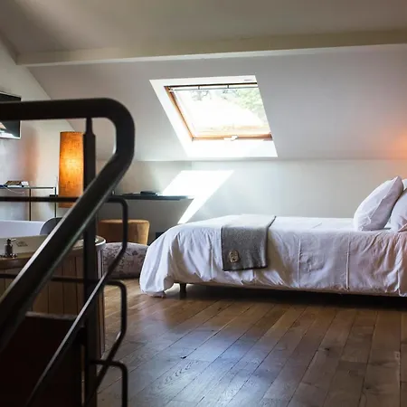 מלון Le Clos Des Sens 5*