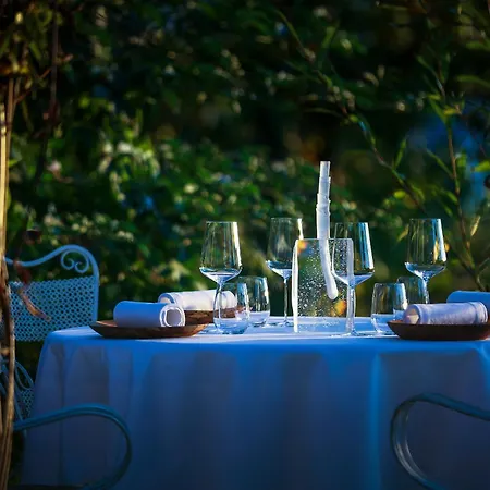 Ξενοδοχείο Le Clos Des Sens 5*