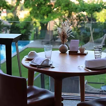 Hotel Le Clos Des Sens 5*