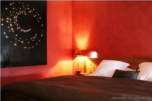 מלון Le Clos Des Sens 5*